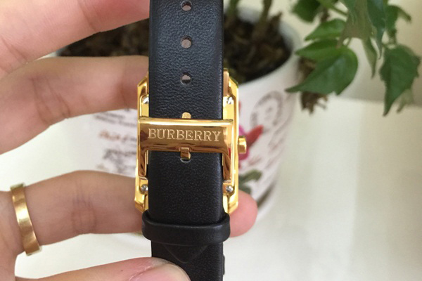 Đồng hồ Burberry nữ dây da BR05 chính hãng