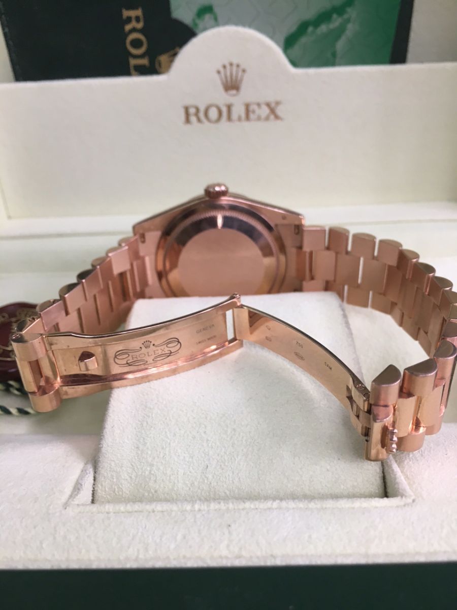 Đồng hồ đeo tay nam máy cơ Rolex Day-Date 118235F