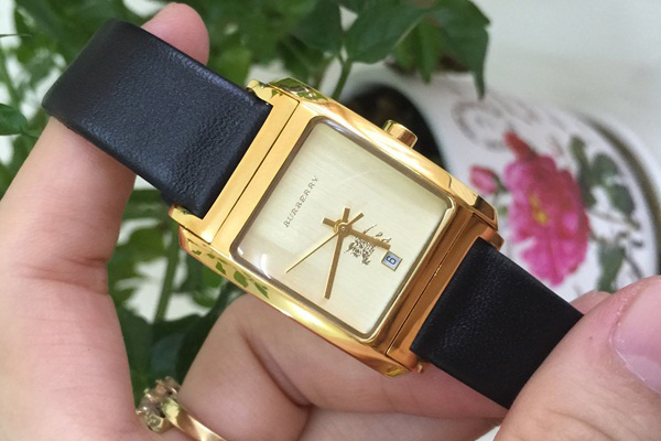 Đồng hồ đeo tay nữ chính hãng Burberry Quartz BR05