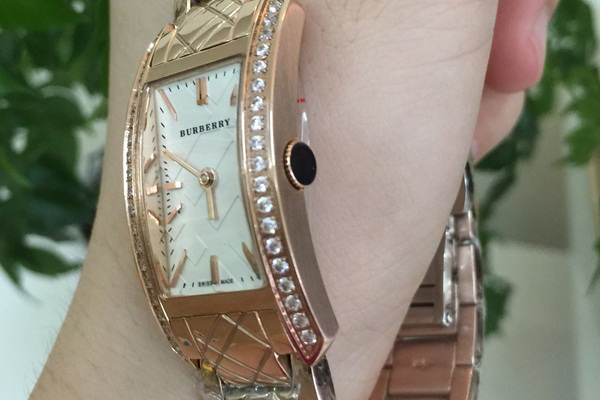 Đồng hồ nữ cao cấp Burberry Quartz BR07 chính hãng