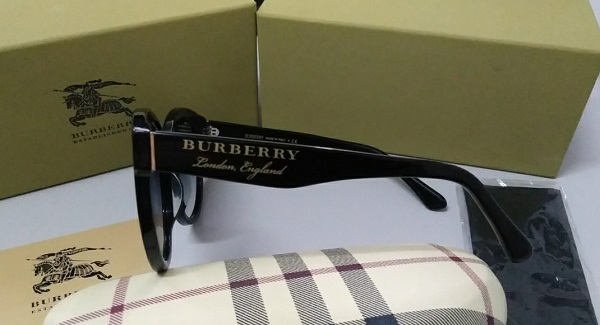 Mắt kính thời trang Burberry B1801F-001
