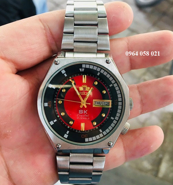 Đồng hồ Orient SK 1970 1980 mặt đỏ lửa chính hãng Nhật Bản tại Hà Nội